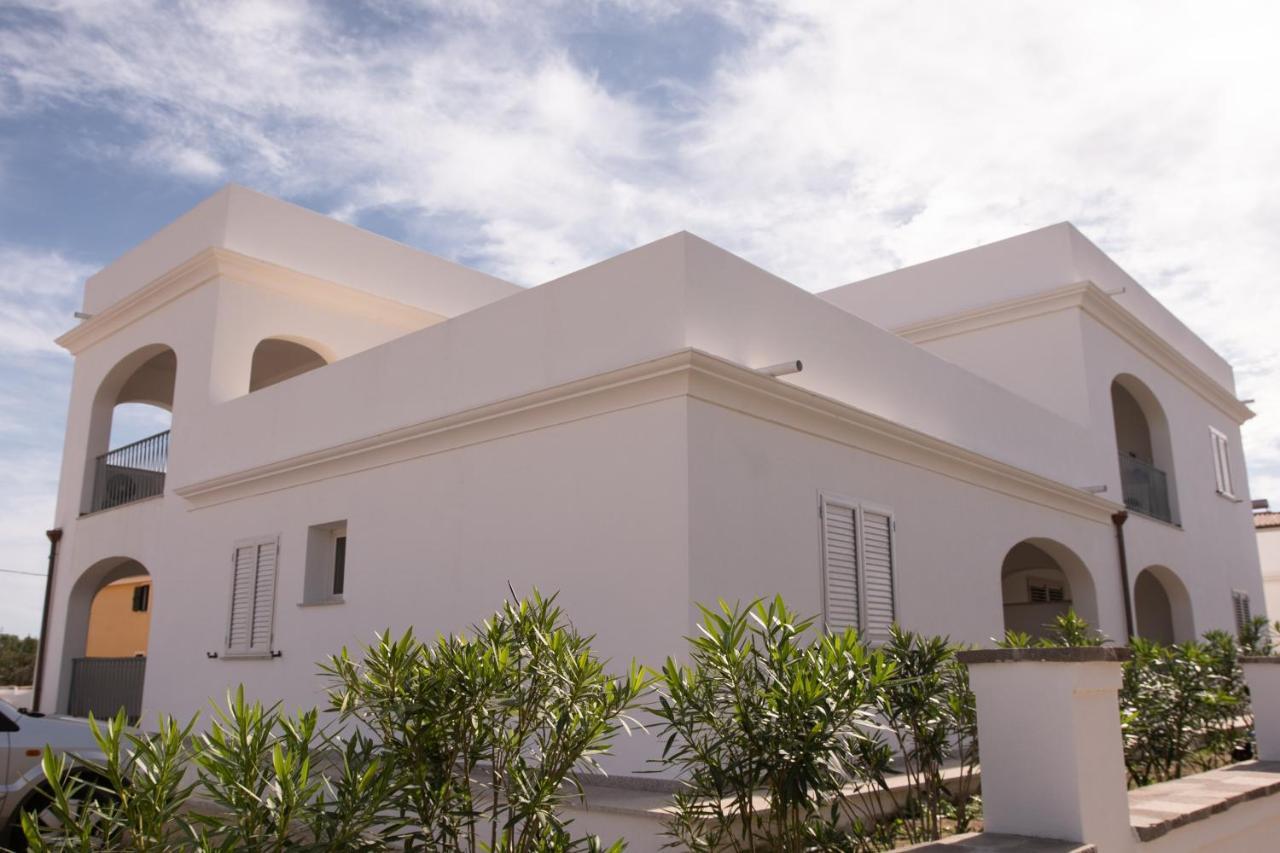 Апарт отель Le Residenze Del Golfo Di Орозеи Экстерьер фото